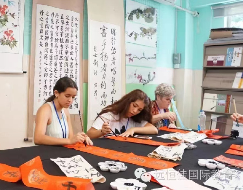 走進中國課堂 體驗傳統文化 格蘭納達交流生來訪直擊報道